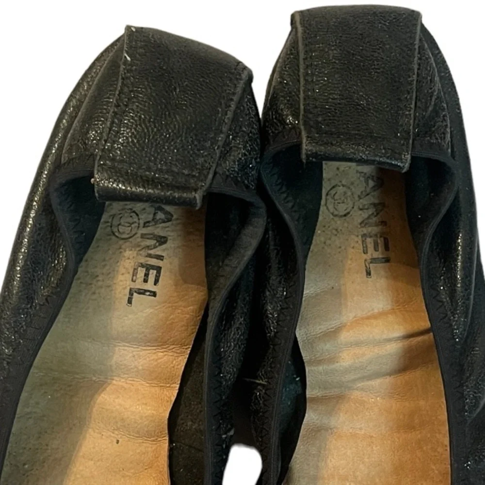 Chanel Black/Gold Leather Camellia Sz 39 EUR 9 US Beaded Scrunch Ballet Flat
